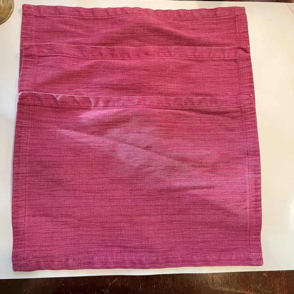 Crate & Barrel Lamont Placemat Raspberry Placemat Cotton Set of 6 18x12